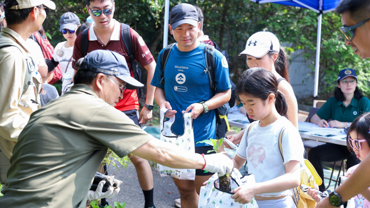 建造業郊野公園遠足植樹日2026
